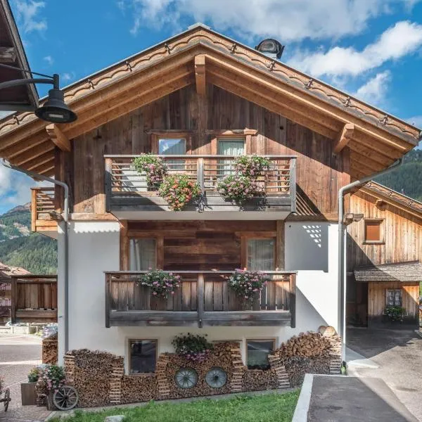 Appartamento Ciasa, hotel i Pozza di Fassa