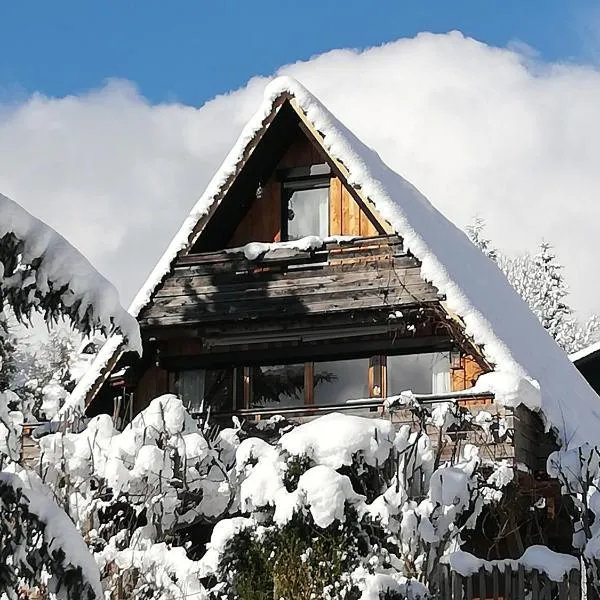 Charmantes Ferienhaus mit Garten, hotel sa Siegsdorf
