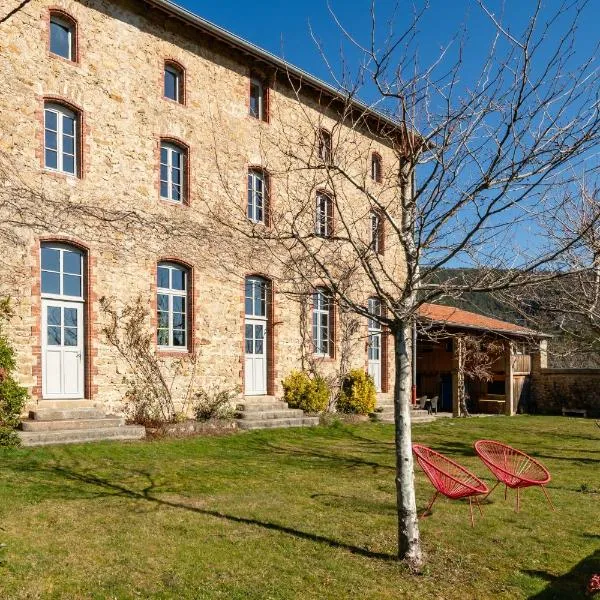 La Chastanha, hotel u gradu Saint-Symphorien-de-Mahun