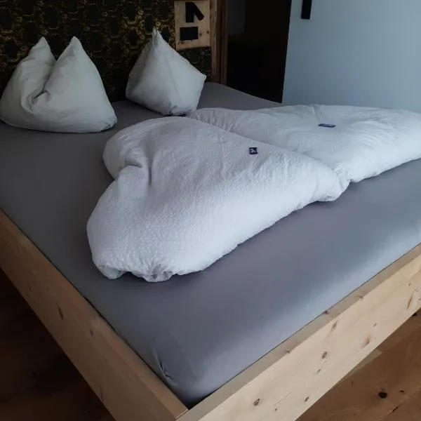 Ladinser Hof Kuschelecke, viešbutis mieste Kastelrotas