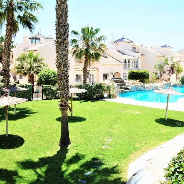 Beautiful House in a quiet area, hotell sihtkohas Orihuela