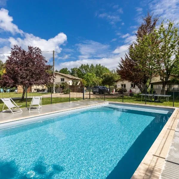 Gite Senguinous 1, Hotel in Lesparre-Médoc