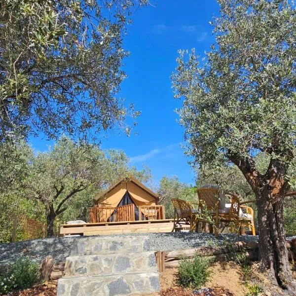 Casa Novena glamping tra gli uliveti, viešbutis mieste Vezzano Ligure
