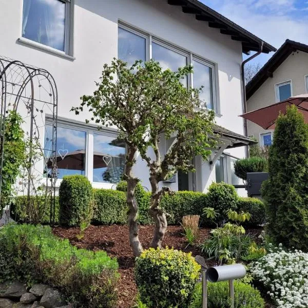 Ferienwohnung Friedhoff, 80qm, Hotel in Schmallenberg