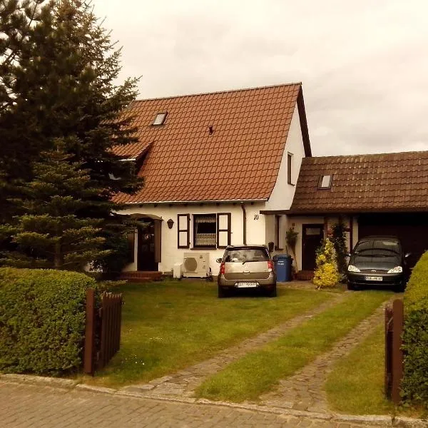 Ferienwohnung Hiddenseeblick 2, hotel u gradu 'Dranske'