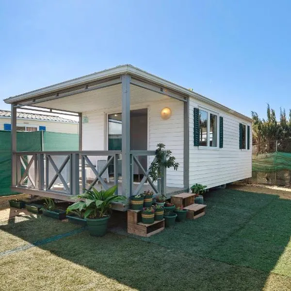 Linda casita, hotel in El Palmar