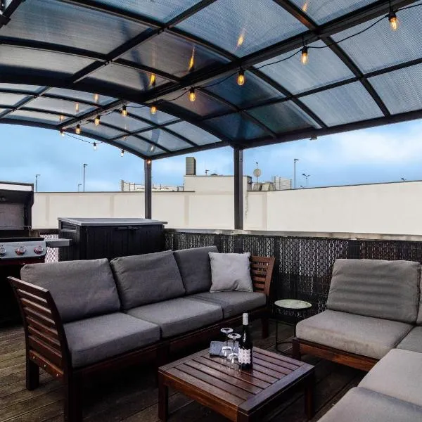 Stadt-Loft mit Dachterrasse، فندق في نوردهاوزن