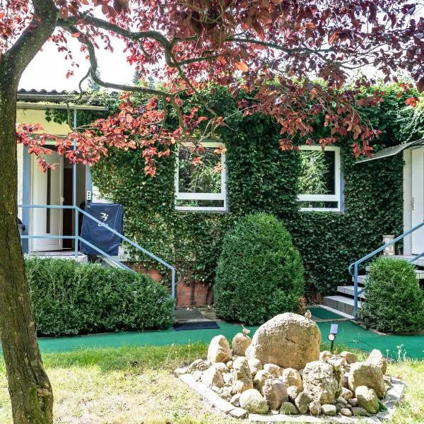 Ferienwohnung am Wald, hotel u gradu 'Hagenow'