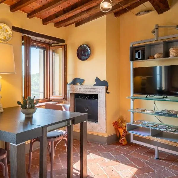 Small Rustic Apartment, hotel din Scrofiano