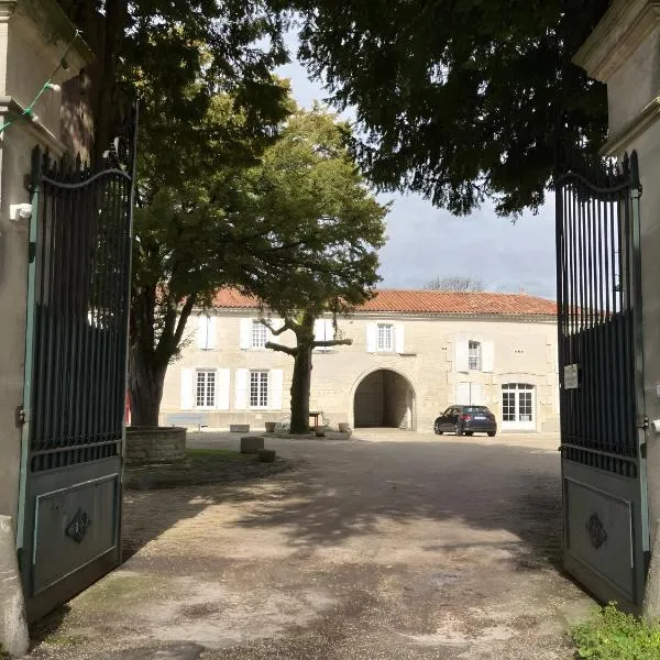 Chez Bilhouet, готель у місті Segonzac