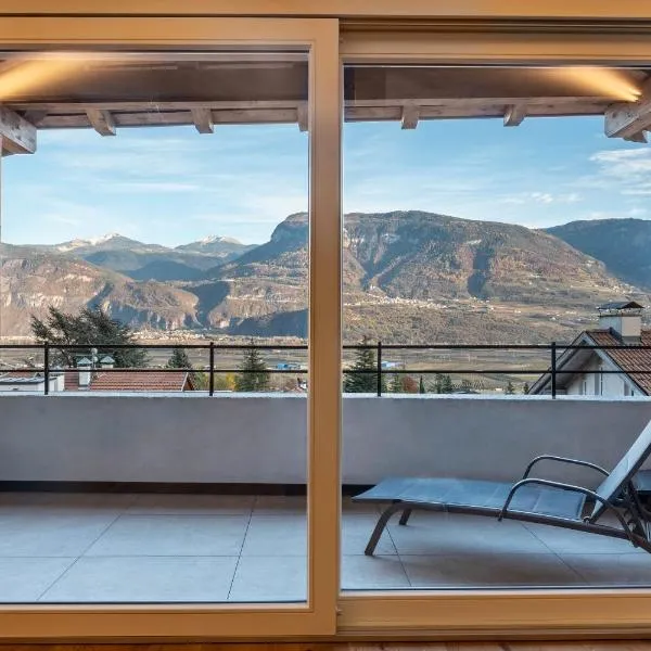 Eichhof Apartment Wacholder، فندق في تيرمينو