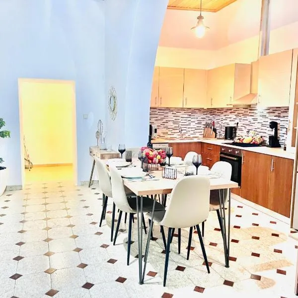 Traditional House 1925, hotel en Gennadi