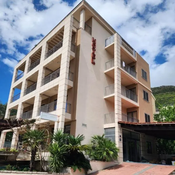 Hotel Petrovac, ξενοδοχείο σε Petrovac na Moru