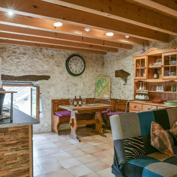 Le Portougais, Chalet À Chanaz – hotel w mieście Chanaz