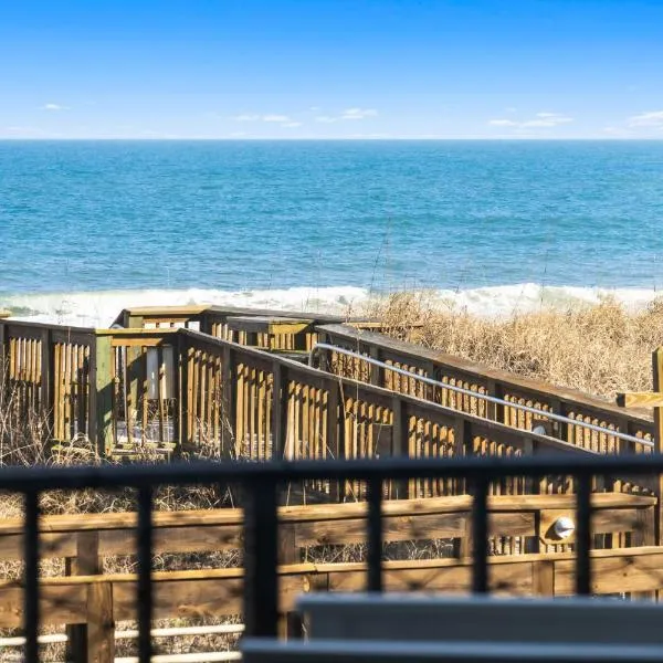 Boardwalk Breeze Oceanfront Pool Villa, hotel a Carolina Beach