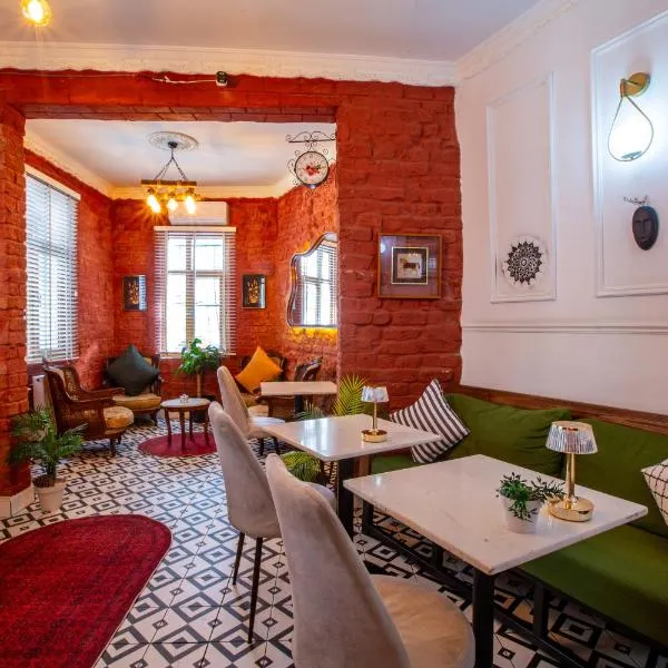 1826 Heritage House, hotel u gradu Taksim