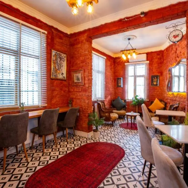 1826 Heritage House, hotel u gradu Taksim