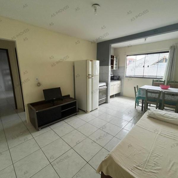 Apartamento para 04 pessoas, em residencial frente ao mar