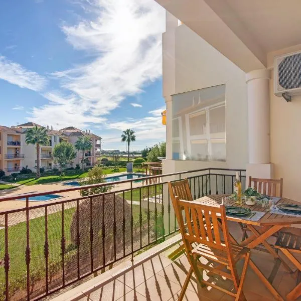 Cosy Apartment with Pool 1, hotel a Vilamoura