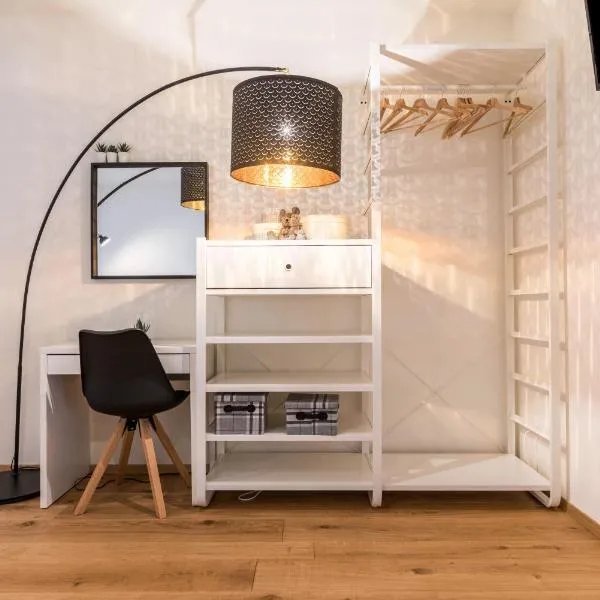 Wellness Lodge Diletta، فندق في Santa Giuliana