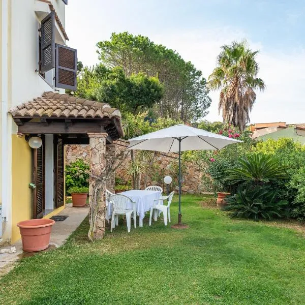 Appartamento Chia C, hotel di Chia