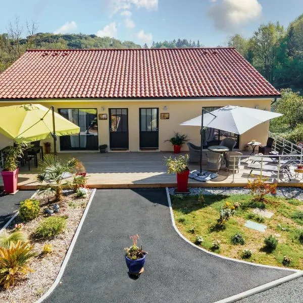 Gite le Geai des chenes, hotel u gradu Sarla la Kaneda