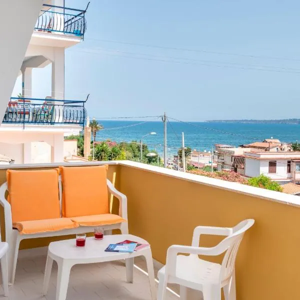 Casa Viola 1 piano 100 mt dal mare, hotel a Trappeto