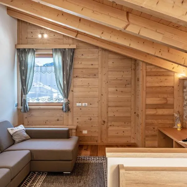 Luxury Apartment Majon de Rita, hotel in Vigo di Fassa