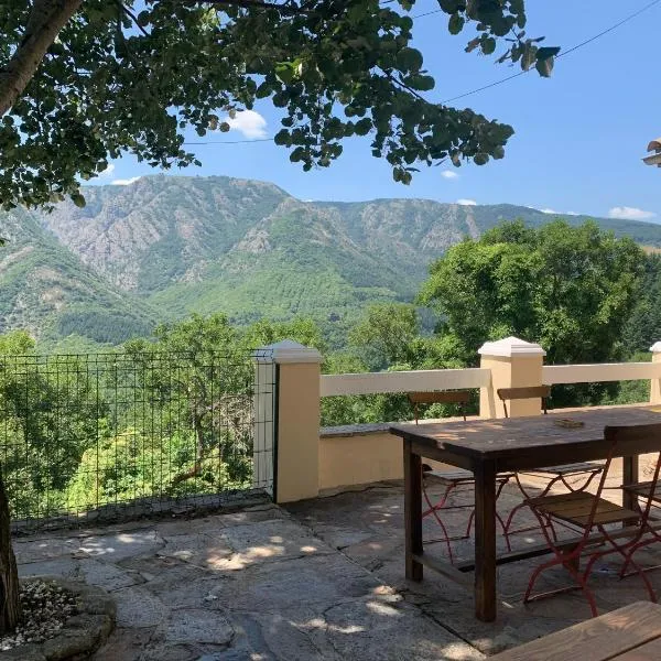 La Reguergue, vue sur l'Espinouse, hotel sa Castanet-le-Haut