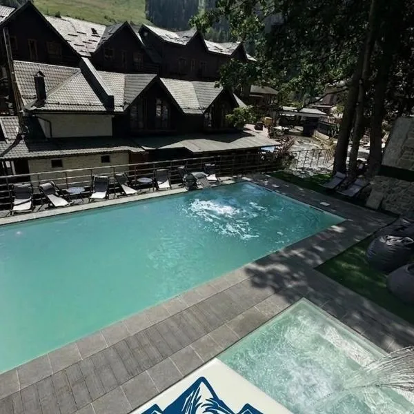 BLUE mountain โรงแรมในบูโคเวล