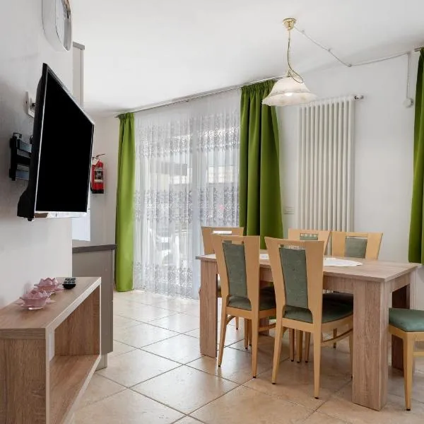 Night and day 8, khách sạn ở Predazzo