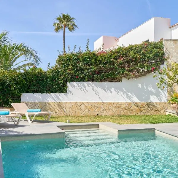 Wonderful Villa Burriana Beach, hotel di Nerja