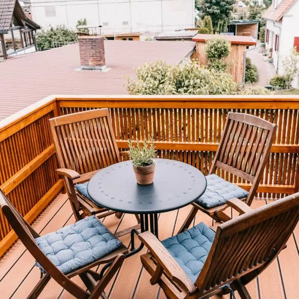 Ferienwohnung Alte Schneiderei: Heideck şehrinde bir otel