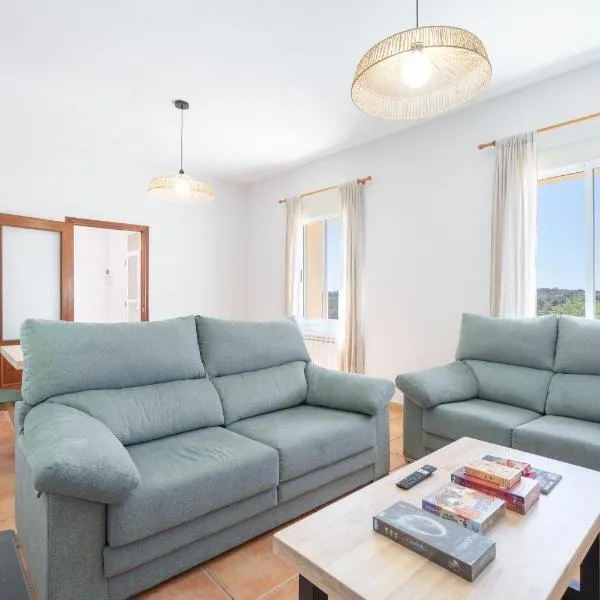 Antiga escola Pla del Sabater, hotel v mestu Culla