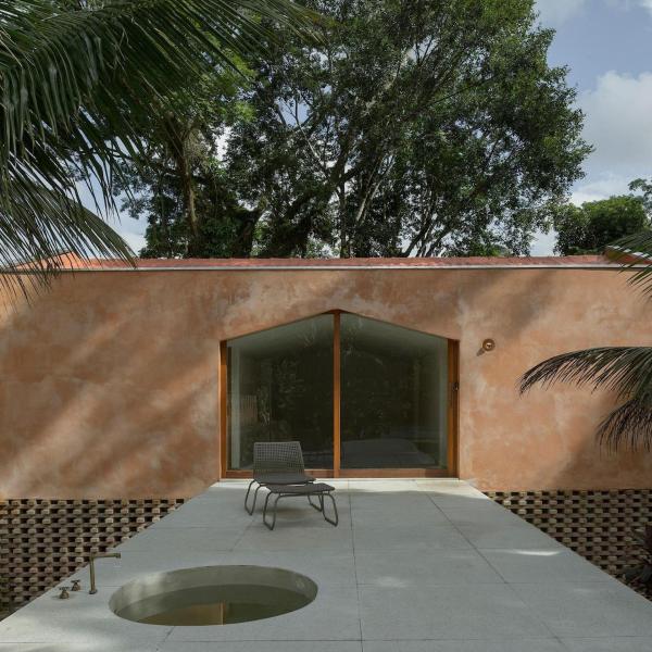 MIRA - Casa Barco - design, ofurô, cachoeira, 5min do mar