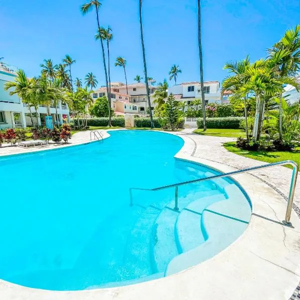 Caribbean Beach Condo-Hotel with Villas & Private Apartments Wifi Bbq Beach Club & Spa, hótel í Punta Cana