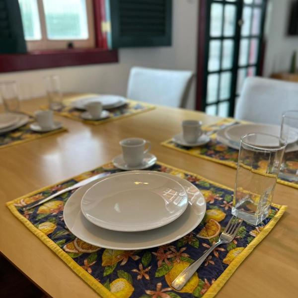 2 Quartos-casa toda-50 M área central e histórica - Foto 3
