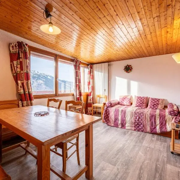 Appartement 22 - 5 personnes, hotel in Les Allues