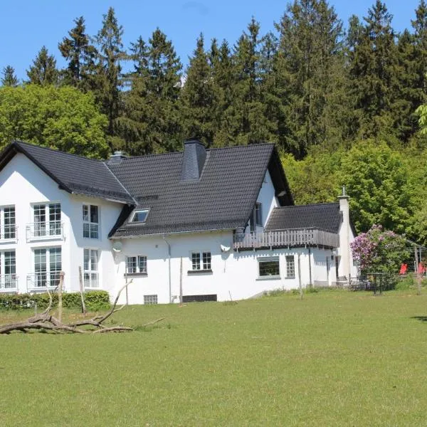 Ferienwohnungen Zum Hasenbahnhof – hotel w mieście Kirchhundem