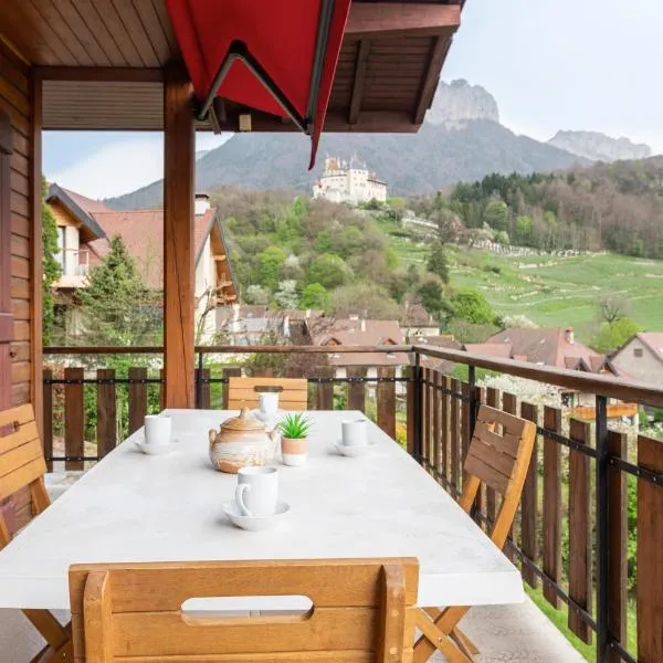 Chalet de Charme avec vue spendide, hotell i Menthon-Saint-Bernard