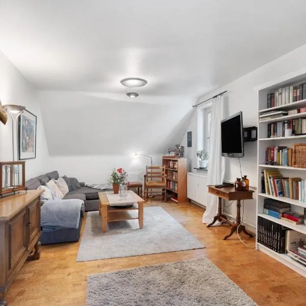 Schöne Dachgeschoss Wohnung, hotel in Warstein