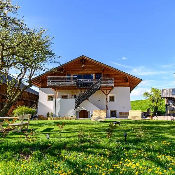 Labe Biohof Oberzonn, Hotel in Kastelruth