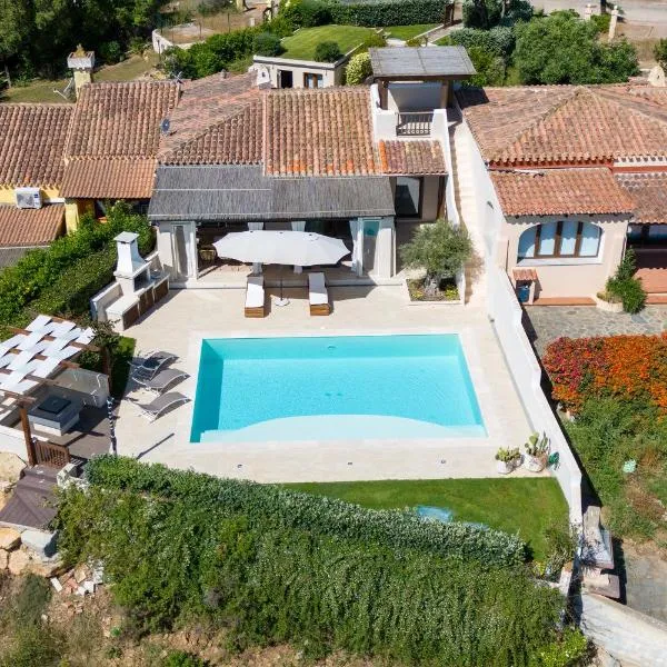 Villa Flora Sea View, hotell i Cuile Pazzoni