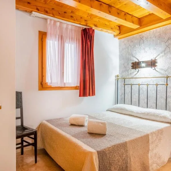 Casa Batlle Ginebro, Hotel in Les Iglésies