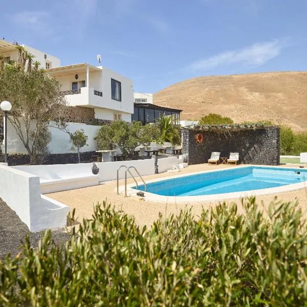 Finca La Calerita D, hótel í Uga