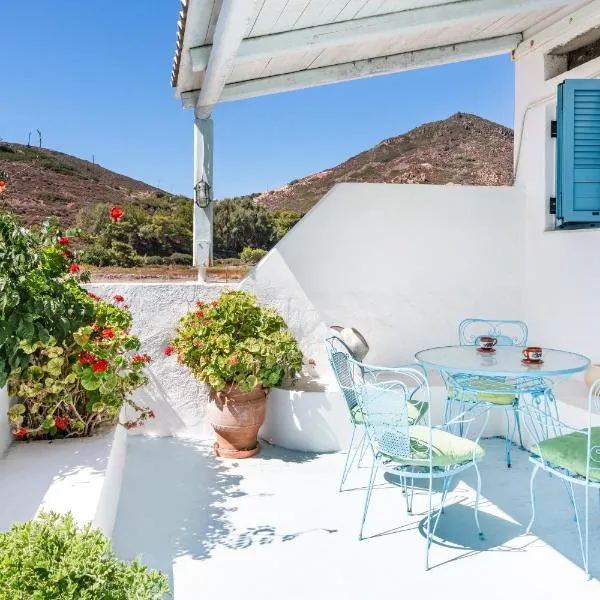 Beachfront Lampis Dolphin 4, ξενοδοχείο στη Σκάλα