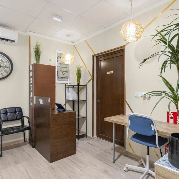7A Hostal, hotel in Torrevieja