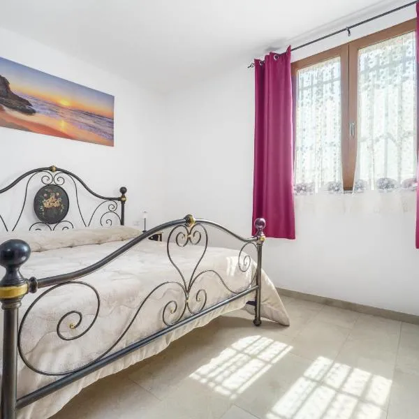 Casa Vacanza Da Gabry, khách sạn ở Perdaxius