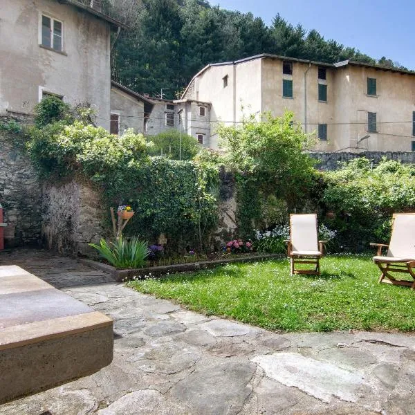 Dongo Garden, hotel v mestu Dongo