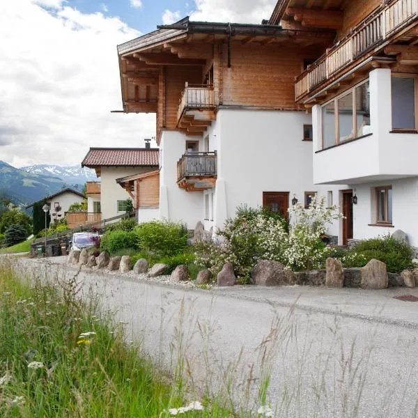 Bergnest Penning, hotel in Hopfgarten im Brixental
